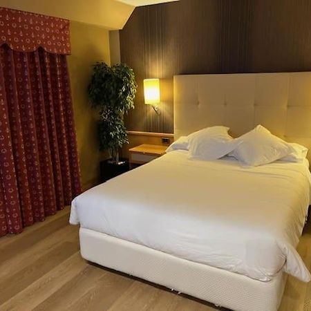 Coto Real Hotel Rabade Exterior photo